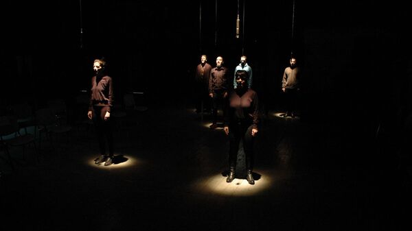 Ako dugo gledaš u ponor - Sputnik Srbija