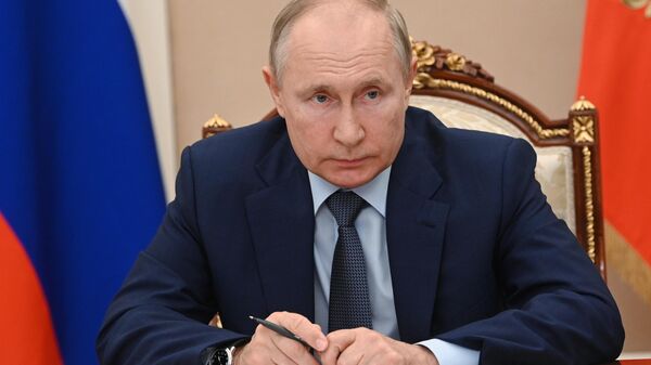 Путин: Русија треба да буде лидер глобалних промена - Sputnik Србија
