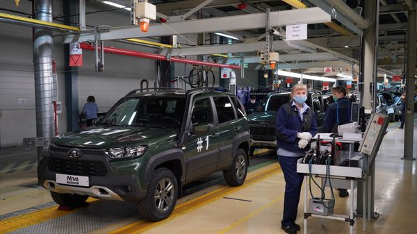Lada Niva Travel в исполнении Off-road  - Sputnik Србија