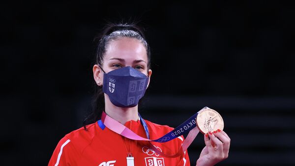 Tijana Bogdanović sa bronzanom medaljom na Olimpijskim igrama u Tokiju - Sputnik Srbija