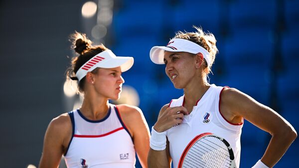 Ruske teniserke Veronika Kudermetova i Elena Vesnina - Sputnik Srbija