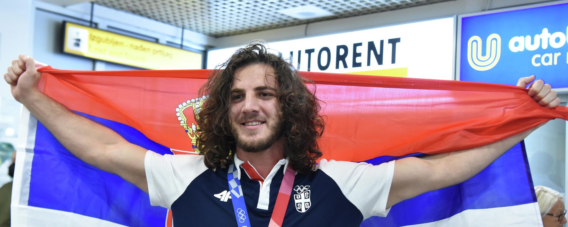 Зураб Датунашвили дочекан у Београду после освајања бронзе у Токију - Sputnik Србија, 1920, 22.11.2025