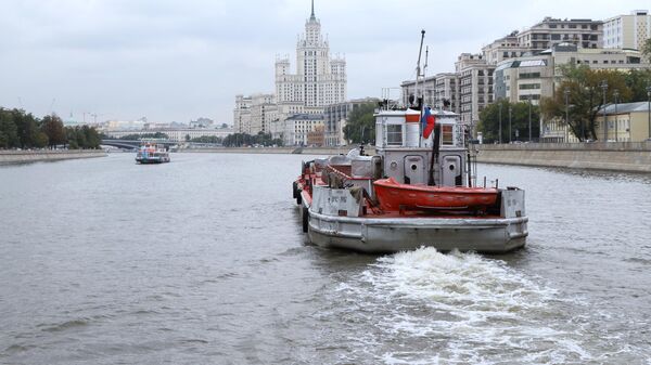 Brod na reci Moskvi - Sputnik Srbija