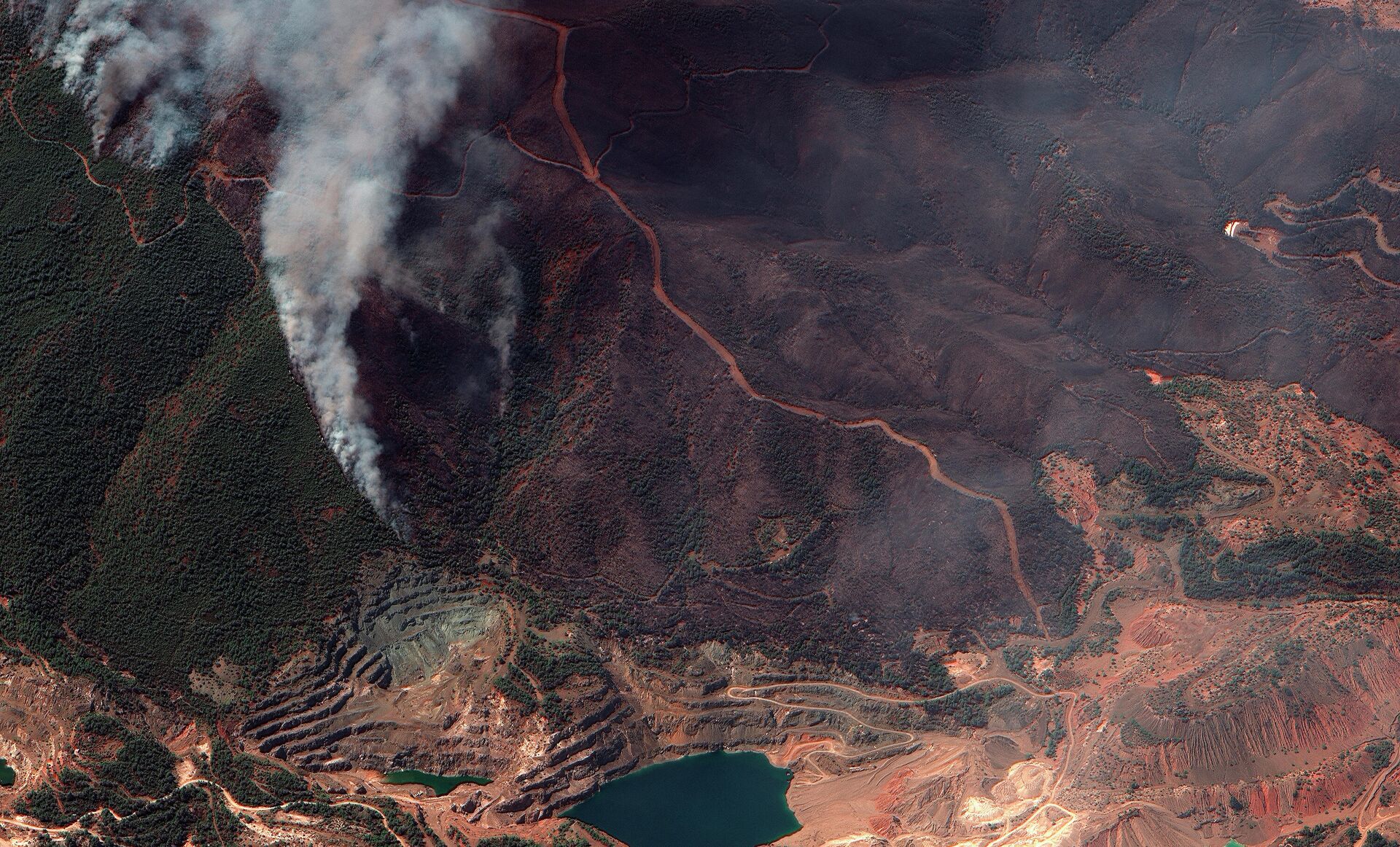 Satelitskii snimak požara u okolini Atine - Sputnik Srbija, 1920, 09.08.2021