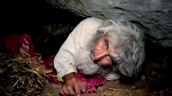 Панта Петровић из Пирота, човек који живи у пећини - Sputnik Србија