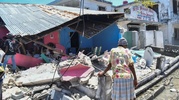 Porušene kuće u zemljotresu na Haitiju - Sputnik Srbija