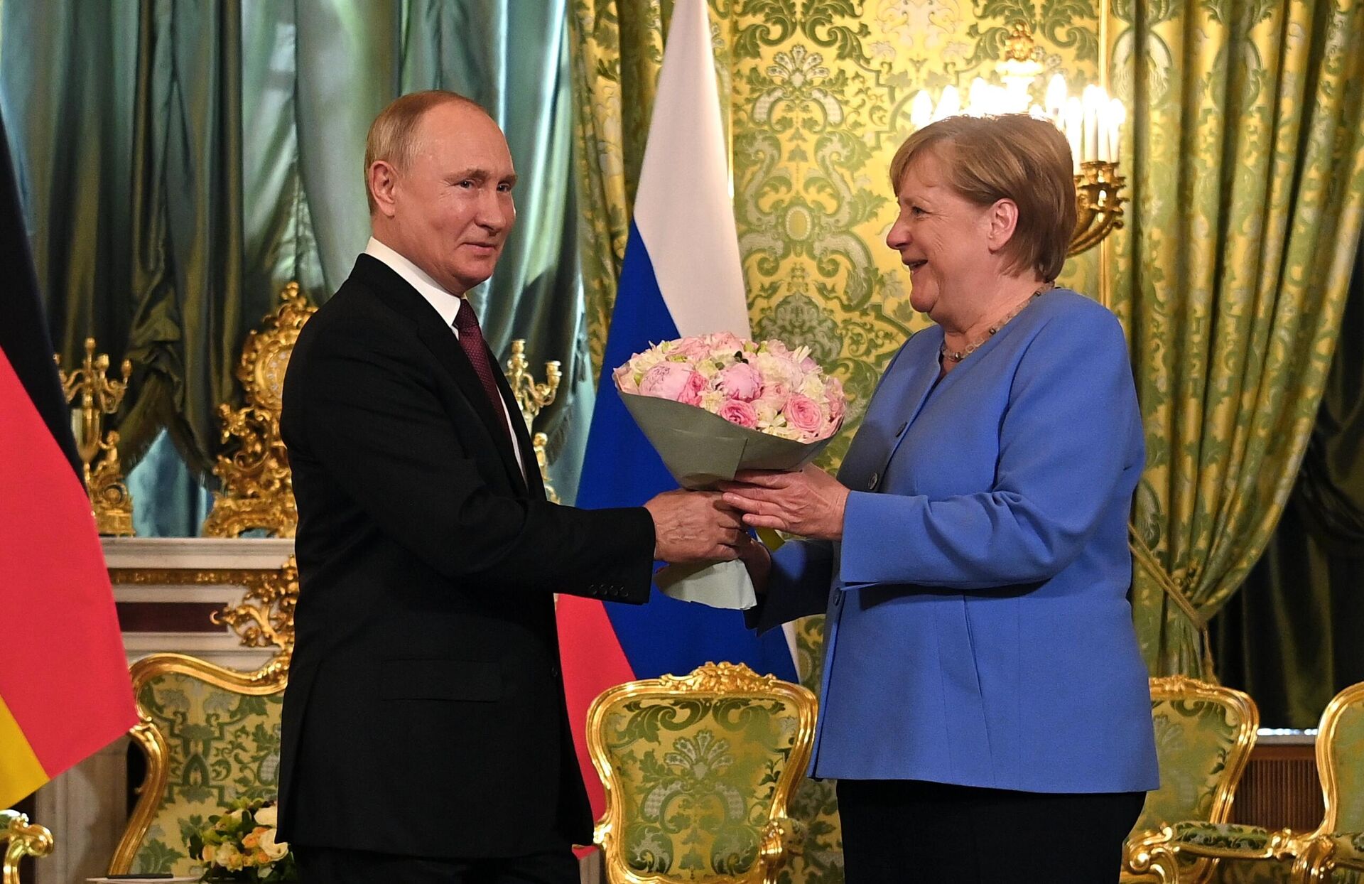 Владимир Путин и Ангела Меркел у Москви - Sputnik Србија, 1920, 20.08.2021