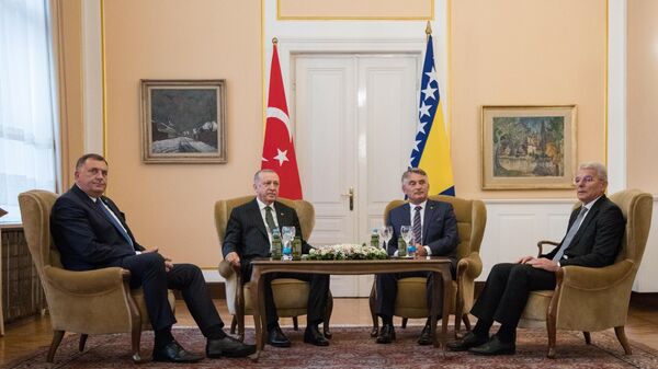 Председник Турске Реџеп Тајип Ердоган на састанку са члановима Председништва БиХ - Sputnik Србија