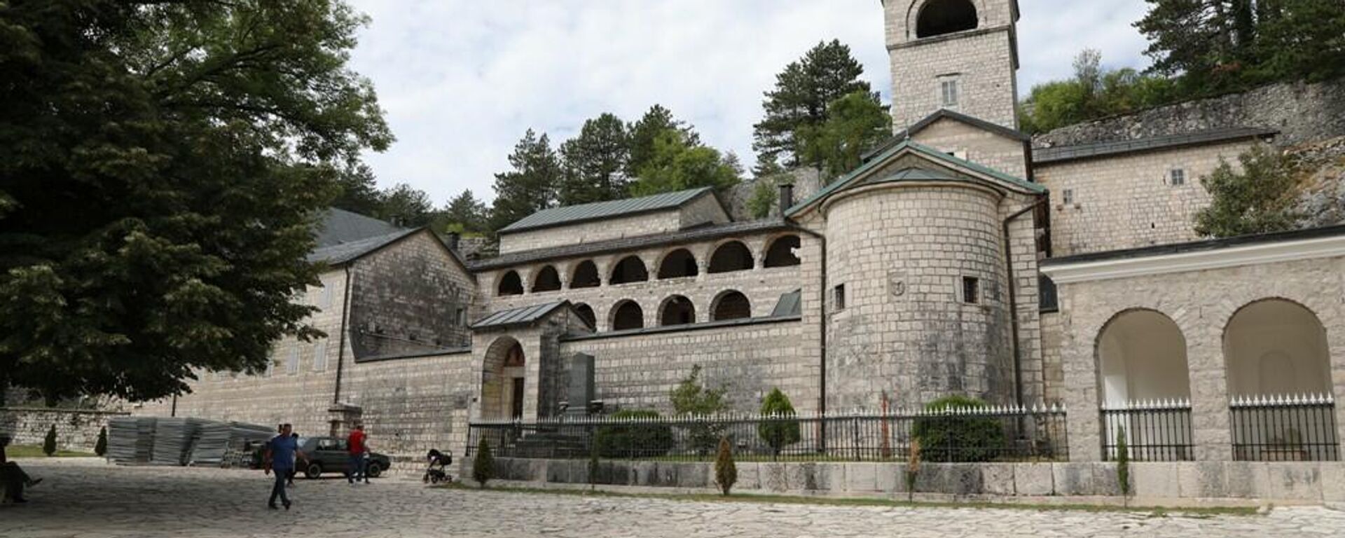 Poslednje pripreme pred ustoličenje mitropolita Joanikija u Cetinjskom manastiru - Sputnik Srbija, 1920, 14.09.2021