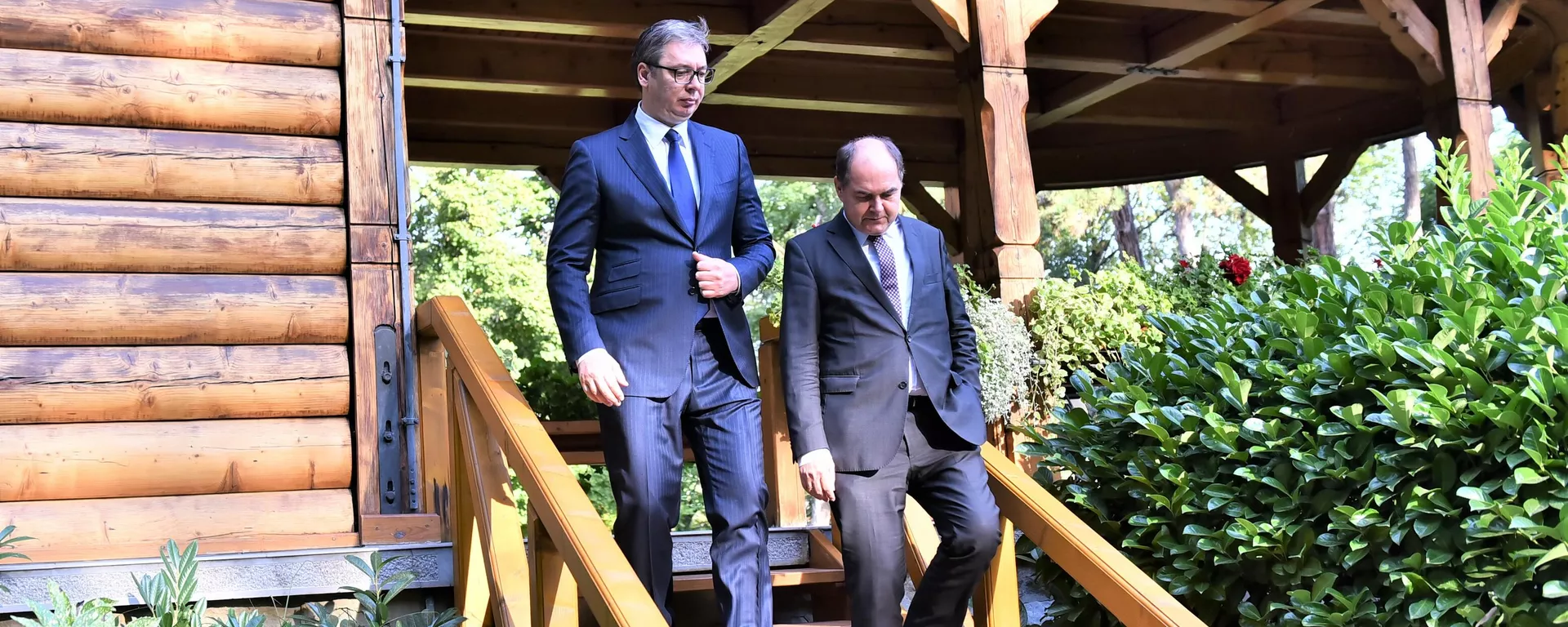 Aleksandar Vučić i Kristijan Šmit - Sputnik Srbija, 1920, 09.09.2021