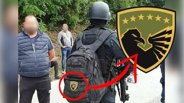 Pripadnik ROSU sa oznakama Kosovskih bezbednosnih snaga na Jarinju - Sputnik Srbija