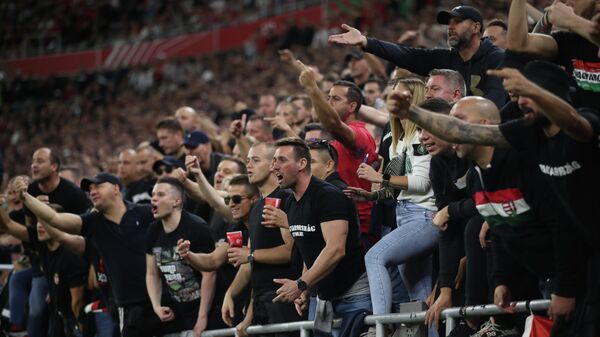 Navijači Mađarske tokom utakmice protiv Engleske u kvalifikacijama za Svetsko prvenstvo 2022. - Sputnik Srbija