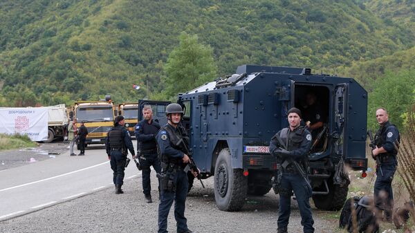 Припадници специјалних полицијских снага РОСУ на северу Косова и Метохије - Sputnik Србија