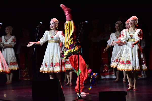 Koncert „Sloboda kubanjskih kozaka“ u Kombank dvorani
 - Sputnik Srbija