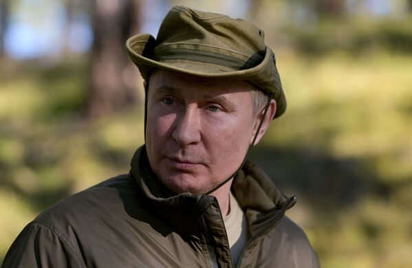 Putin prepun utisaka. Posebno su ga oduševili sibirski jeleni. - Sputnik Srbija