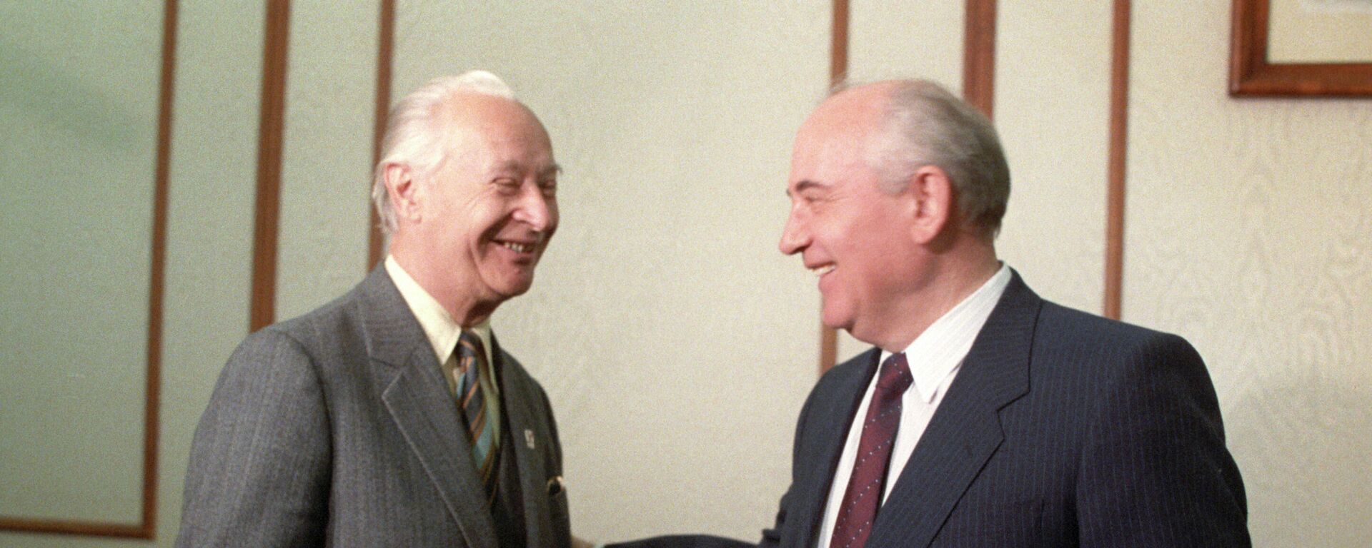 Александар Дубчек и Михаил Горбачов - Sputnik Србија, 1920, 12.10.2021