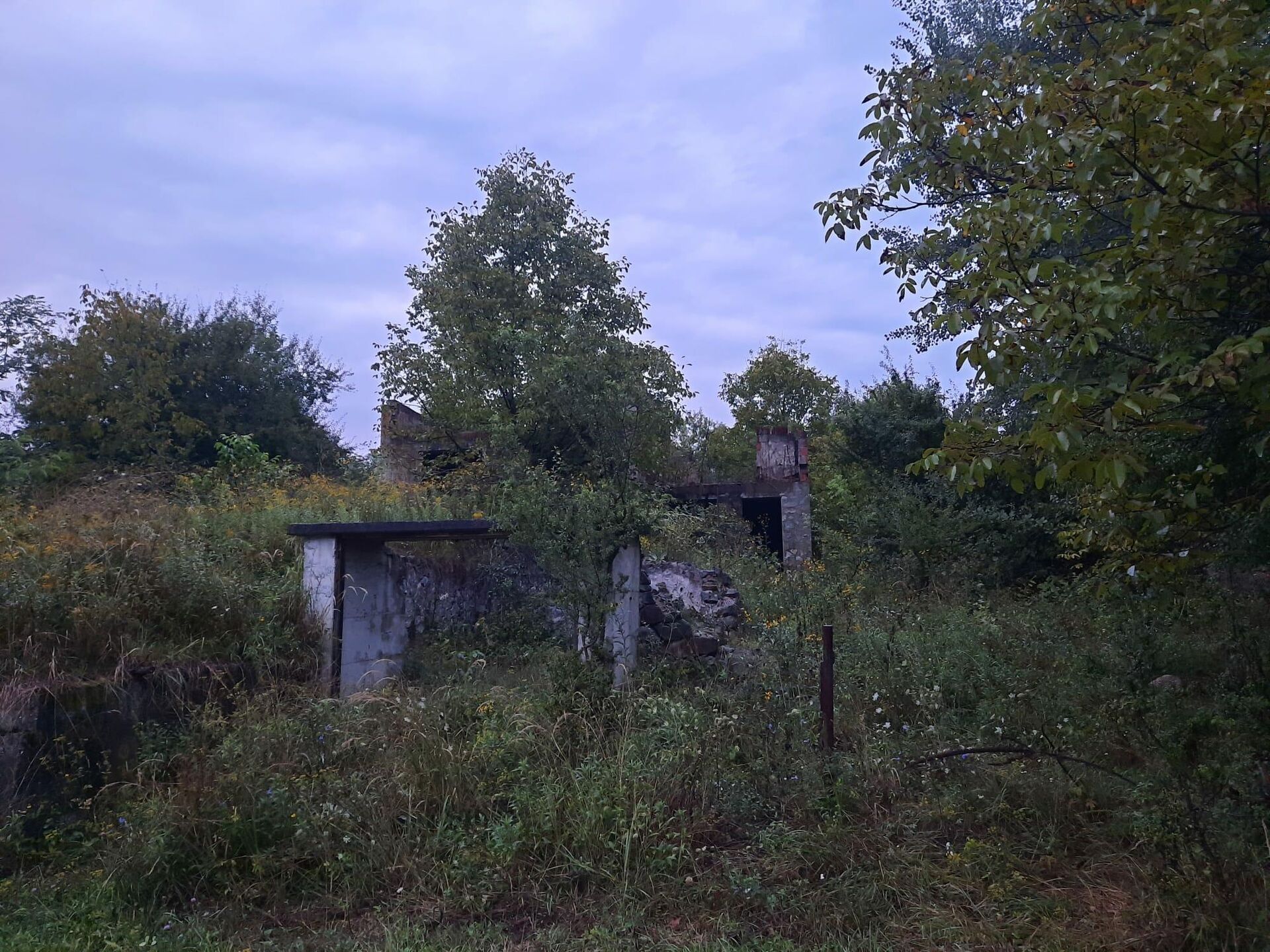 Запуштено српско село у Хрватској - Sputnik Србија, 1920, 28.10.2021