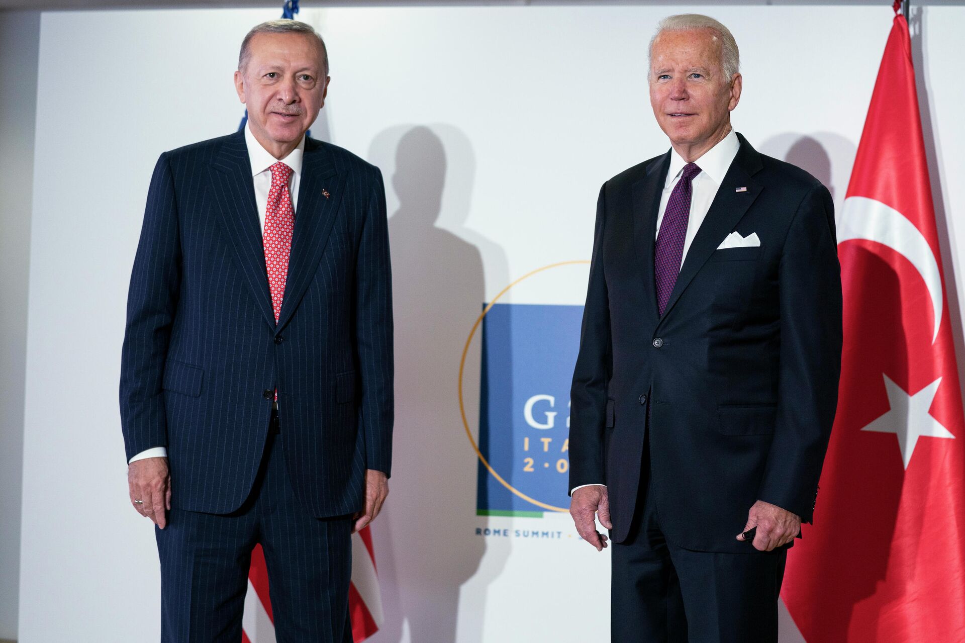 Председници Турске и САД, Реџеп Тајип Ердоган и Џозеф Бајден, на маргинама Самита Г20 у Риму  - Sputnik Србија, 1920, 29.06.2022