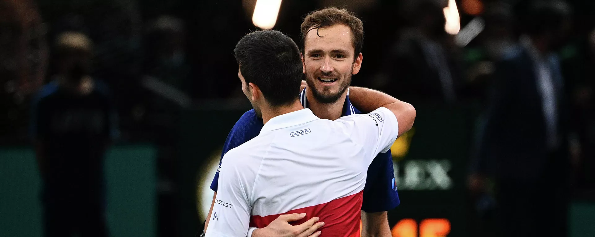 Danil Medvedev i Novak Đoković posle finala Mastersa u Parizu - Sputnik Srbija, 1920, 29.11.2021