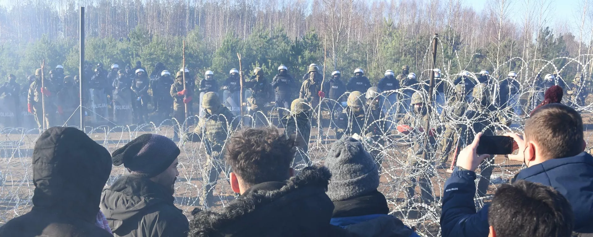 Migranti na poljsko-beloruskoj granici  - Sputnik Srbija, 1920, 12.12.2021