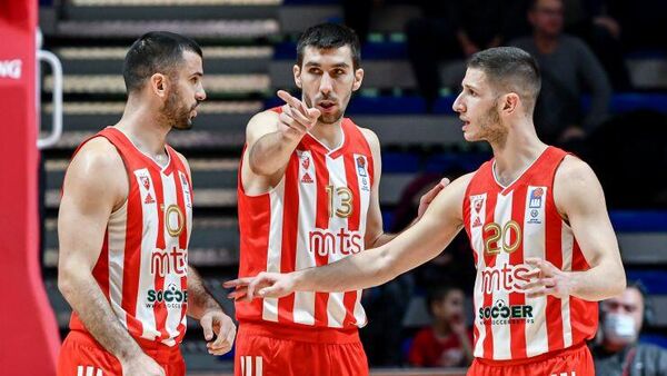 Branko Lazić, Ognjen Dobrić i Nikola Ivanović – košarkaši KK Crvena zvezda - Sputnik Srbija
