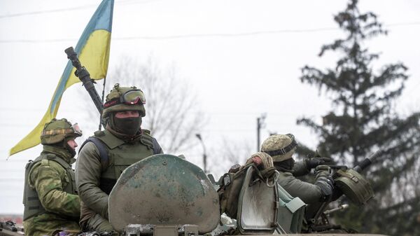 Ukrajinski vojnici u tenkovima u Donjecku - Sputnik Srbija