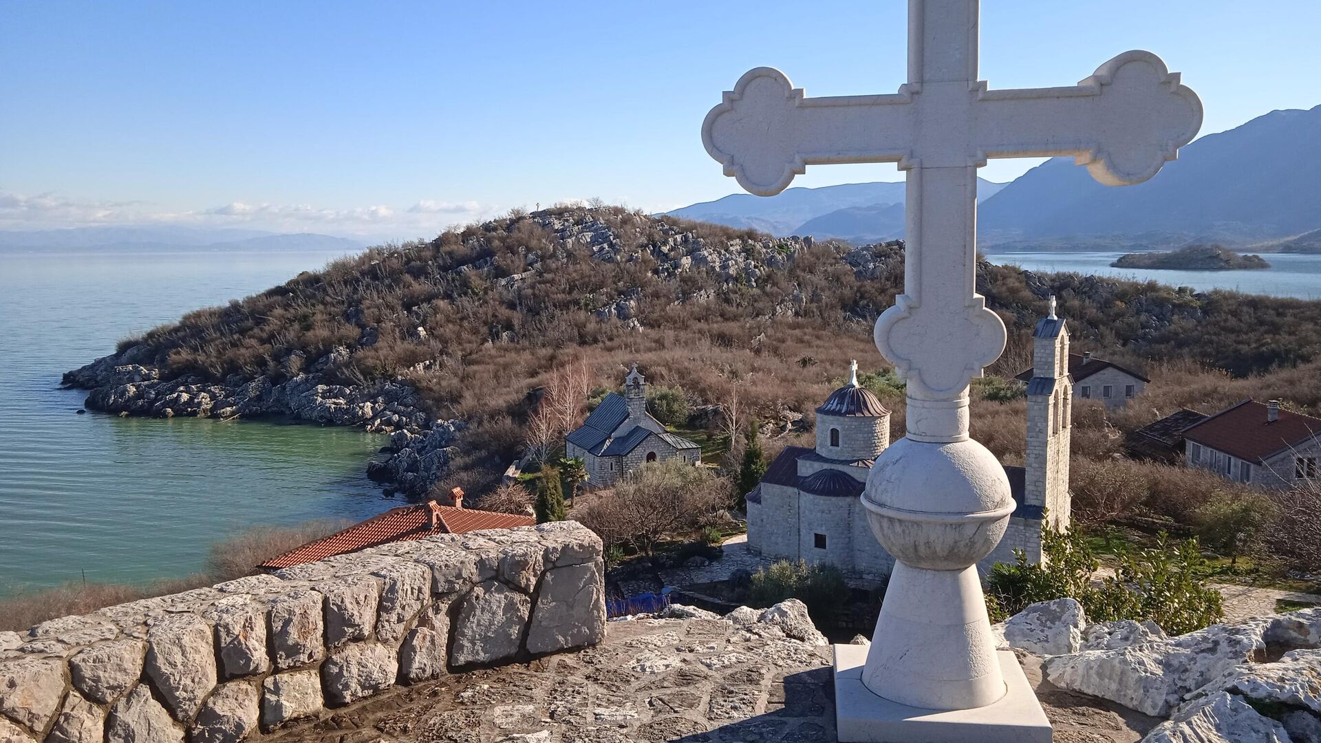 Manastir na ostrvu Beška na Skadarskom jezeru u Crnoj Gori - Sputnik Srbija, 1920, 07.01.2022