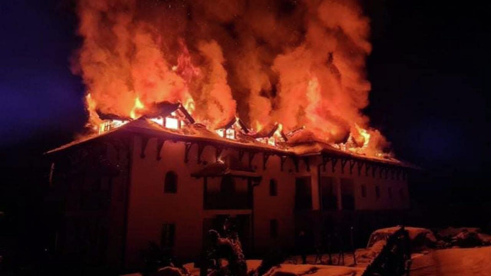 Пожар у Манастиру Свете Тројице код Љубовије - Sputnik Србија, 1920, 02.02.2022