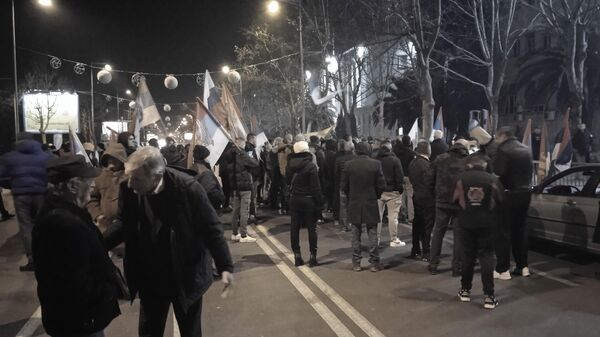 Građani okupljeni ispred Skupštine Crne Gore - Sputnik Srbija
