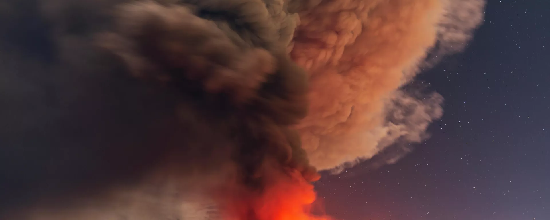 Erupcija vulkana Etna na Siciliji - Sputnik Srbija, 1920, 23.05.2022
