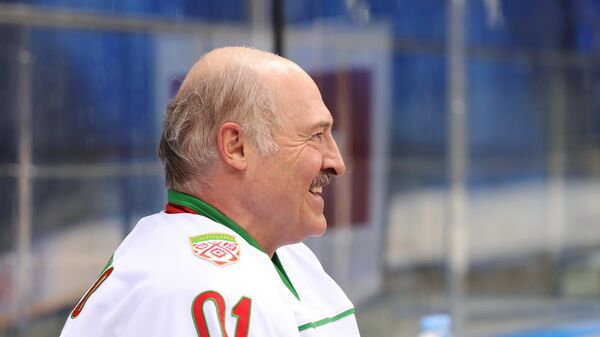 Predsednik Belorusije Aleksandar Lukašenko na hokejaškoj utakmici
 - Sputnik Srbija