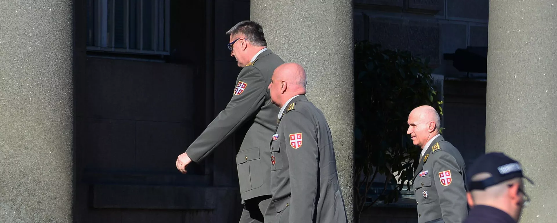 Vojni vrh stiže na sednicu Saveta za nacionalnu bezbednost - Sputnik Srbija, 1920, 24.02.2022