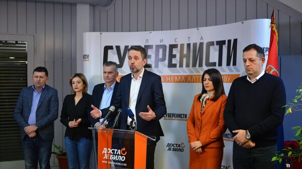 Pokret Dosta je bilo i stranke Zdrava Srbija i Živim za Srbiju na izbore izlaze na zajedničkoj listi „Suverenisti“ - Sputnik Srbija