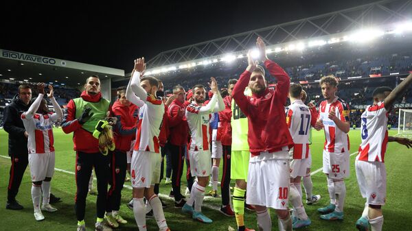 Фудбалери Црвене звезде после пораза од Ренџерса у Глазгову - Sputnik Србија