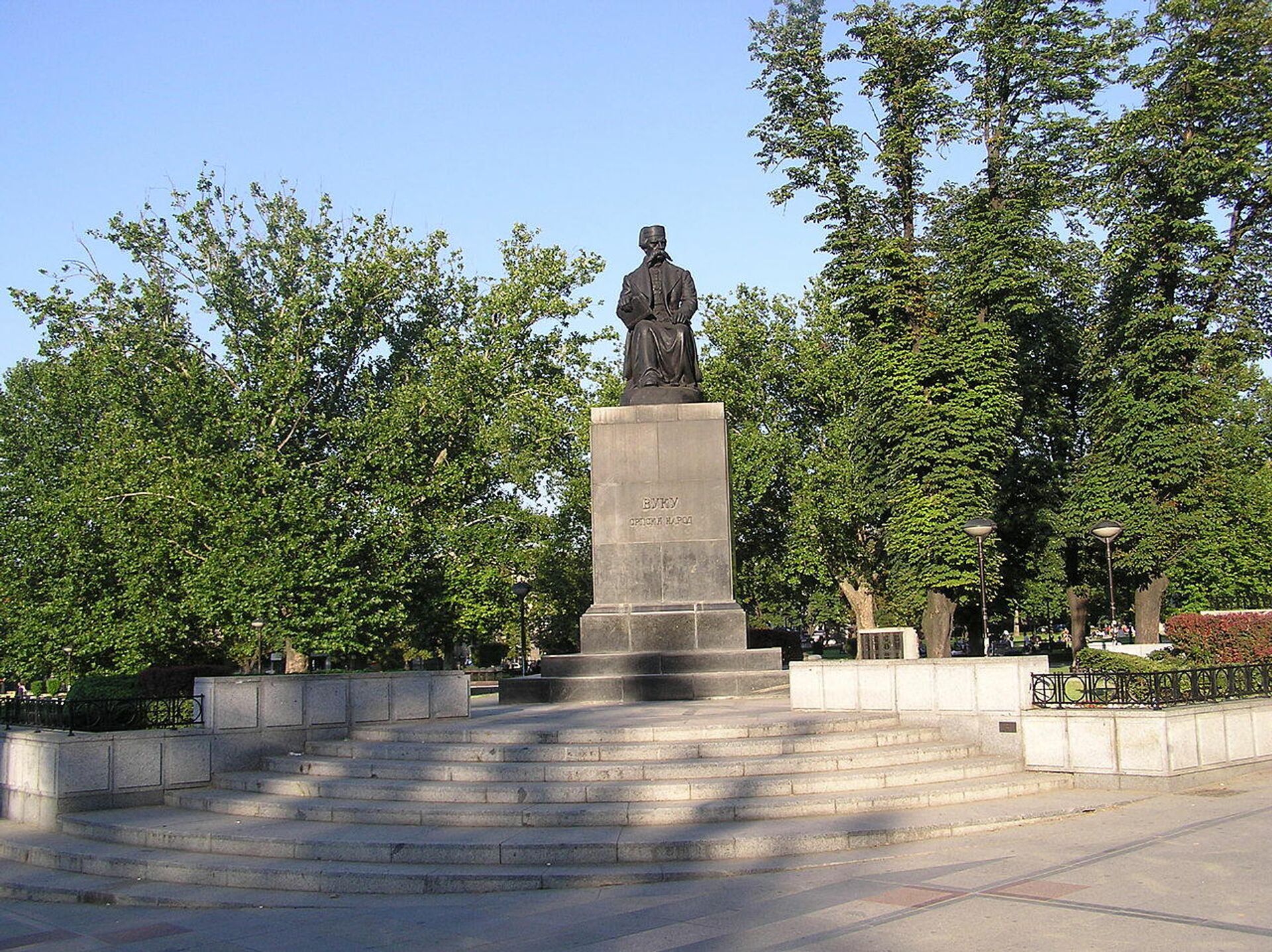 Споменик Вуку Караџићу у Београду - Sputnik Србија, 1920, 13.03.2022
