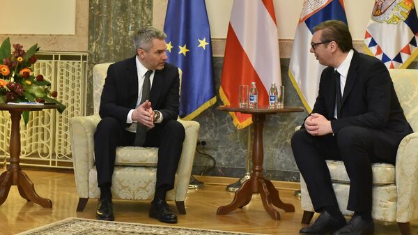 Predsednik Srbije Aleksandar Vučić i austrijski kancelar Karl Nehamer - Sputnik Srbija