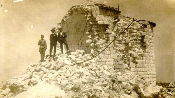 Рушевине Његошеве капеле на Ловћену 1924. године - Sputnik Србија