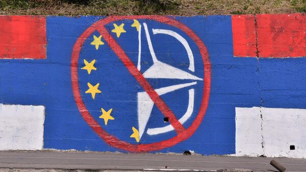 Mural ne u EU i NATO u Beogradu - Sputnik Srbija
