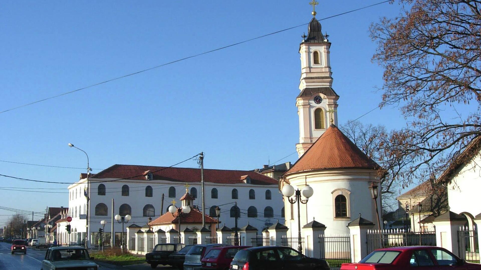Црква у центру Батајнице - Sputnik Србија, 1920, 13.04.2022