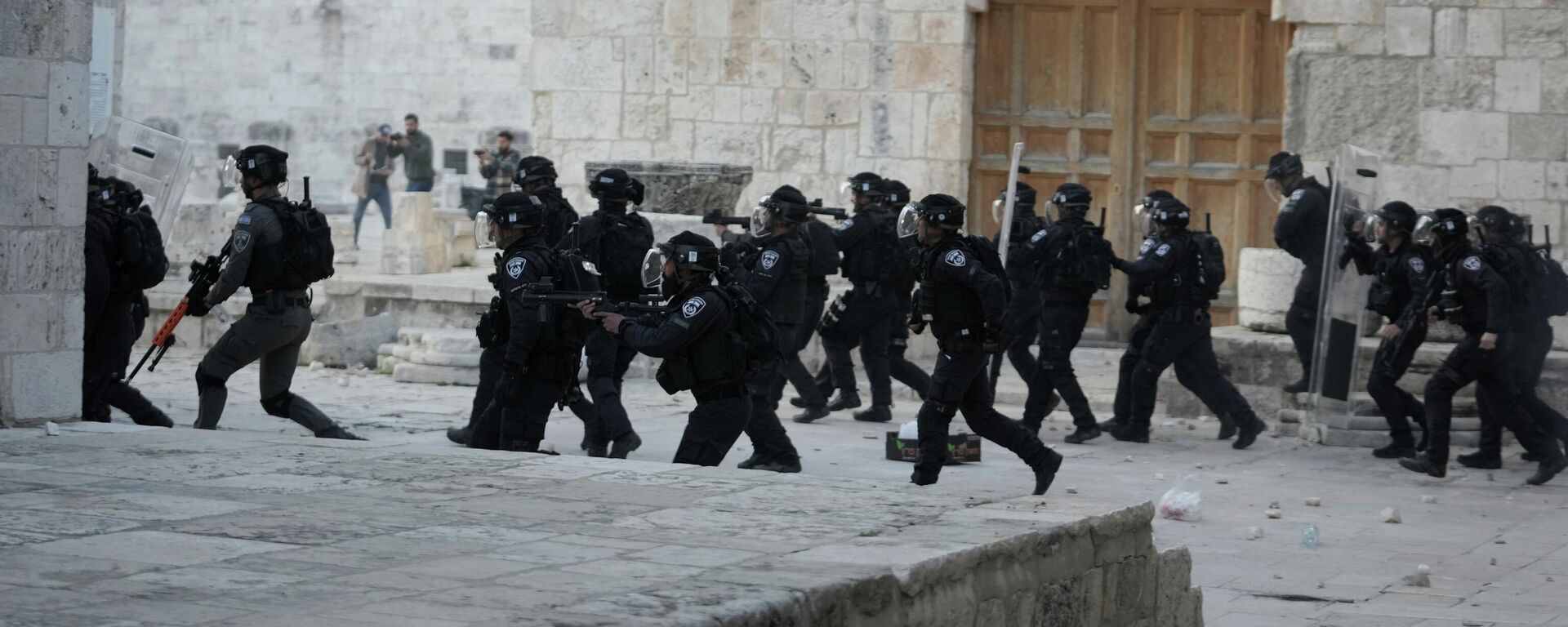 Сукоби израелске полиције и Палестинаца код џамије Ал Акса у Јерусалиму - Sputnik Србија, 1920, 28.01.2023