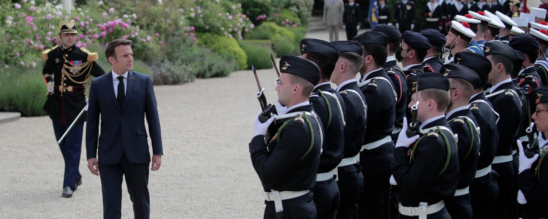 Emanuel Makron polaže predsedničku zakletvu - Sputnik Srbija, 1920, 27.11.2025