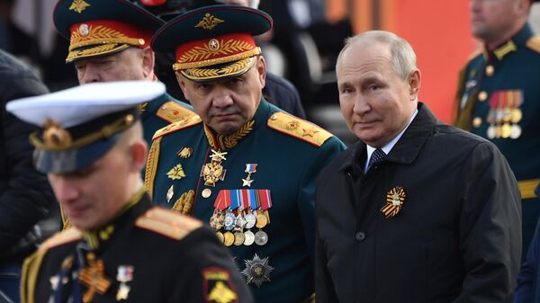 Президент РФ В. Путин на военном параде в честь 77-й годовщины Победы в ВОВ - Sputnik Србија