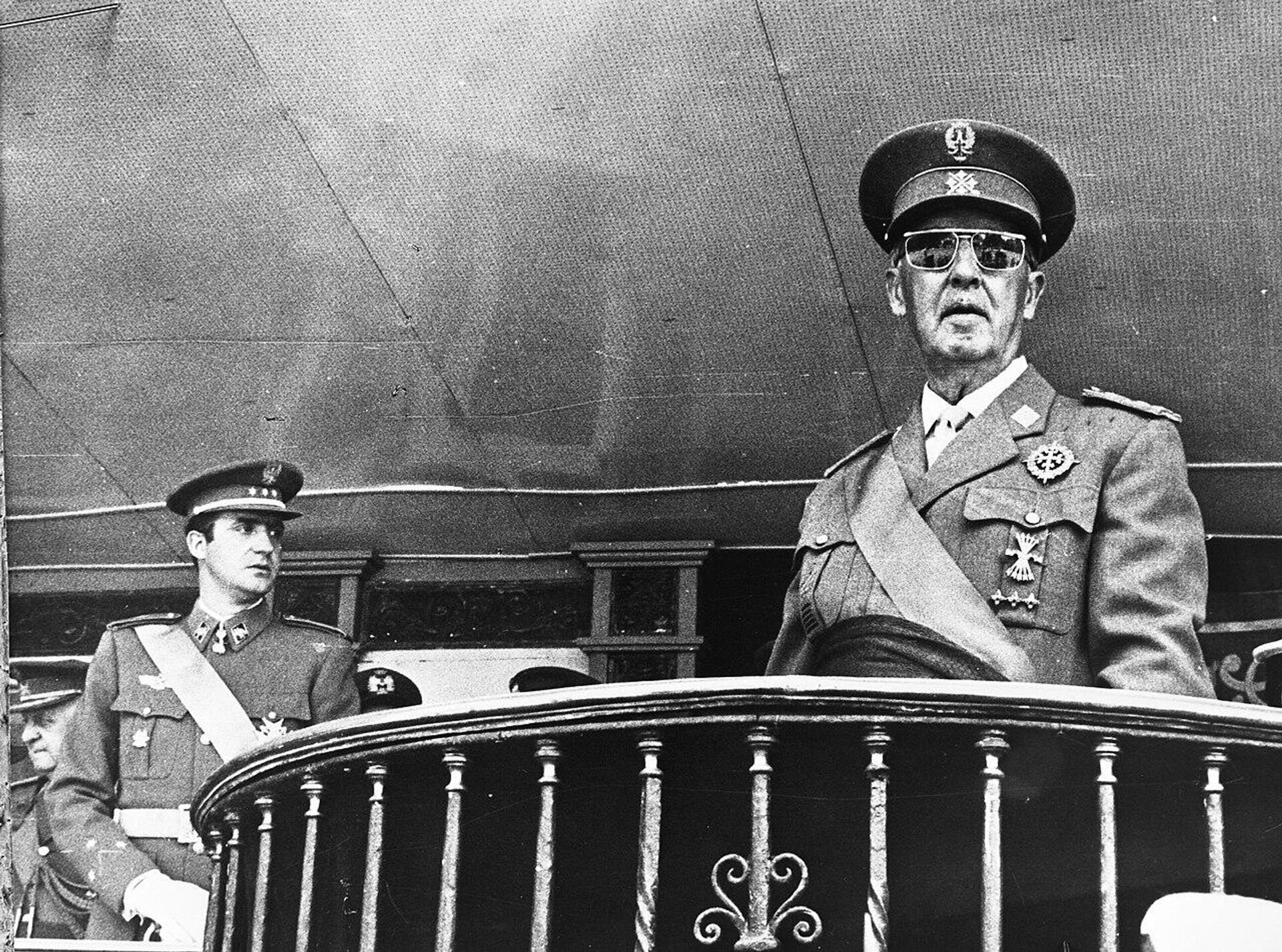 Španski kralj Huan Karlos i Fransisko Franko - Sputnik Srbija, 1920, 22.05.2022