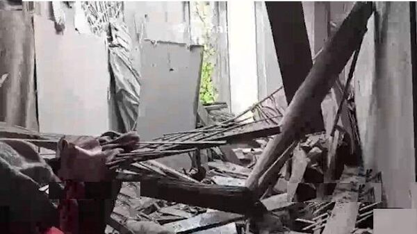 Рушевине у Горловки након гранатирања Оружаних снага Украјине - Sputnik Србија