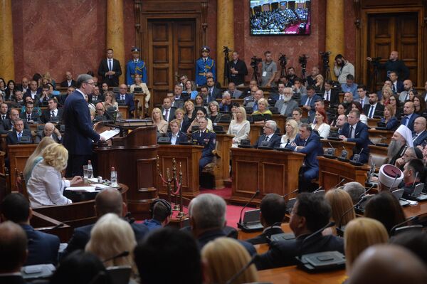 Predsednik Vučić je obraćajući se zvanicama rekao da Srbija mora da traži kompromis za pitanje Kosova i Metohije, kao i da će to pitanje biti još istaknutije. - Sputnik Srbija