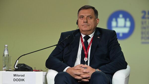 Milorad Dodik na Ekonomskom forumu u Sankt Peterburgu - Sputnik Srbija