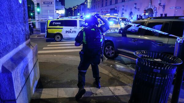 Policijski uviđaj posle pucnjave u noćnom klubu u Oslu - Sputnik Srbija