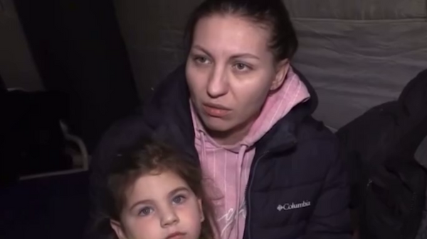 Породица из села поред Маријупоља испричала како је успела да се евакуише - Sputnik Србија