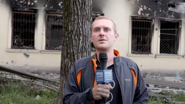 Становник из Маријупоља је испричао како су Азовци спалили болницу
 - Sputnik Србија