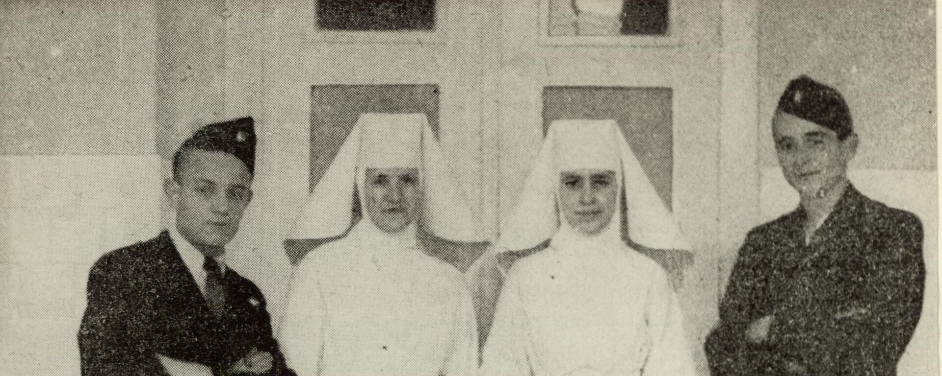 Часне сестре са усташама у логору Стара градишка 1942. године - Sputnik Србија, 1920, 25.07.2022